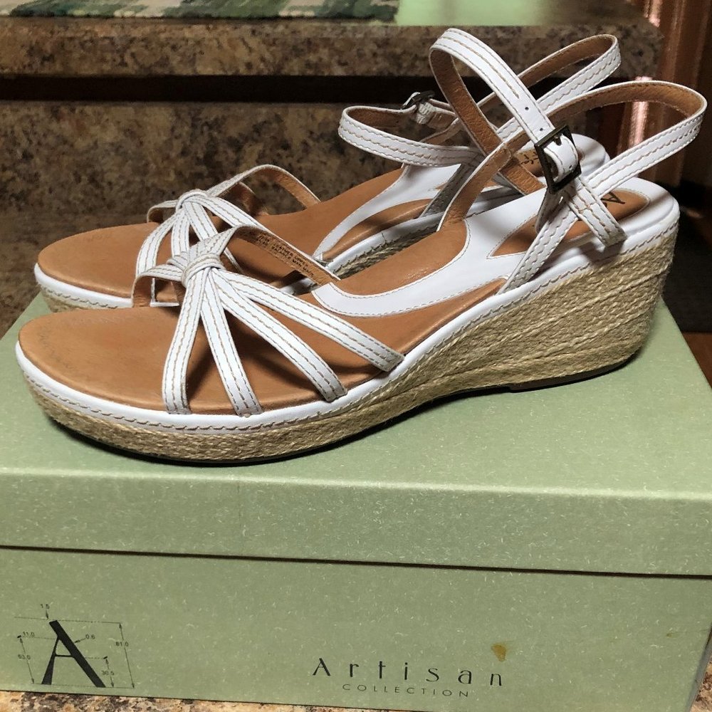 Clarks Artisan collection sandals white 9.5